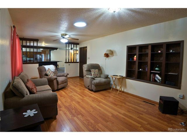 2 Verdosa Dr, Pueblo, CO 81005