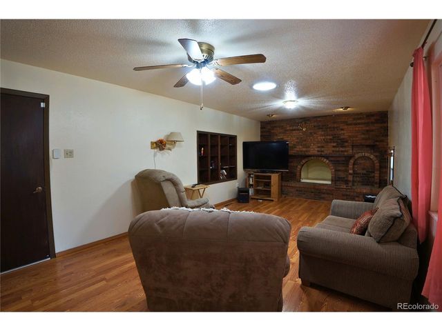 2 Verdosa Dr, Pueblo, CO 81005
