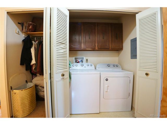 2 Verdosa Dr, Pueblo, CO 81005