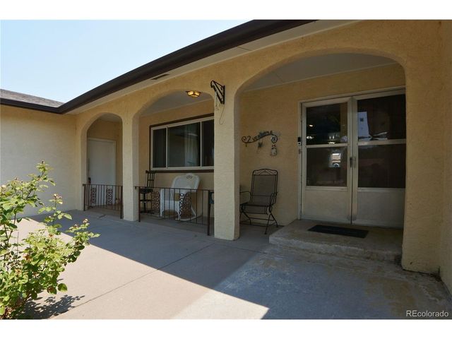 2 Verdosa Dr, Pueblo, CO 81005