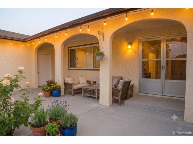 2 Verdosa Dr, Pueblo, CO 81005