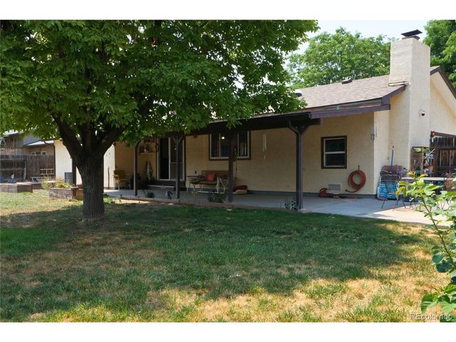 2 Verdosa Dr, Pueblo, CO 81005