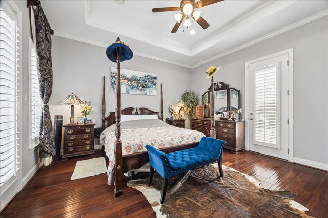 5920 Ruby Dr, Pearland, TX 77581
