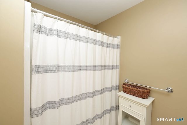 38 Bradford Walk 38, Farmington, CT 06032