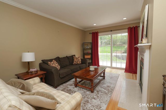 38 Bradford Walk 38, Farmington, CT 06032