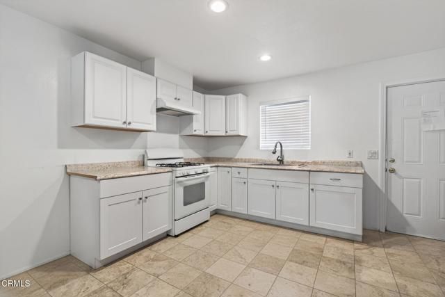 113 E Cedar Street, Oxnard, CA 93033