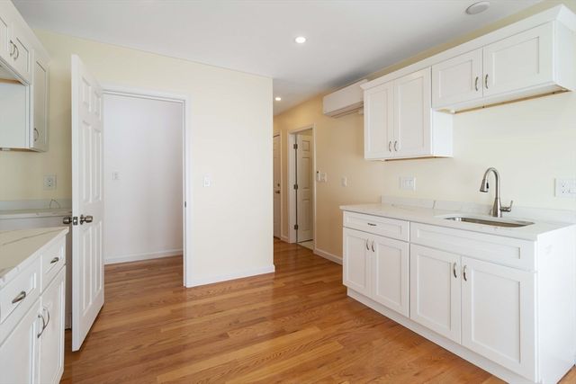 1 Glenwood St 5, Malden, MA 02148