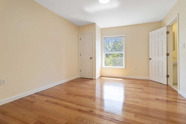 1 Glenwood St 5, Malden, MA 02148