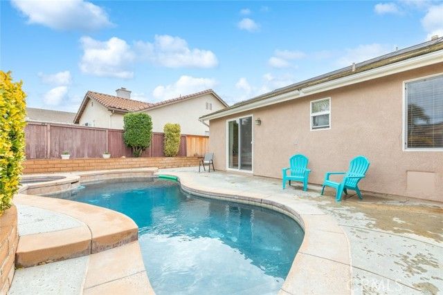 40336 Torrey Pines, Murrieta, CA 92563