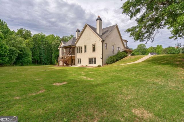 2221 Gentry Lane, Statham, GA 30666