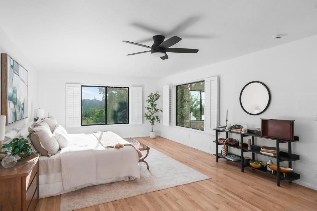 Image 14 of property listing at 4557 Mayapan Dr, La Mesa, CA 91941