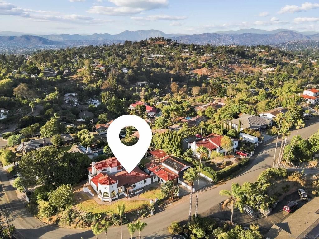 Image 27 of property listing at 4557 Mayapan Dr, La Mesa, CA 91941
