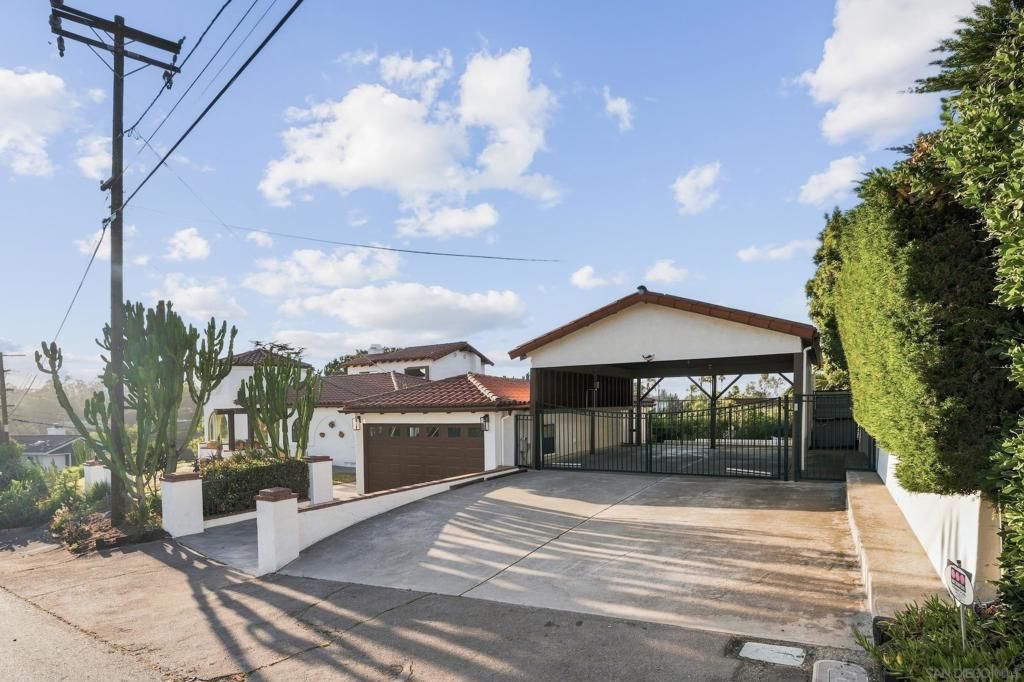 Image 30 of property listing at 4557 Mayapan Dr, La Mesa, CA 91941