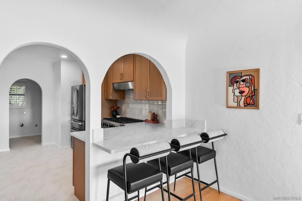 Image 8 of property listing at 4557 Mayapan Dr, La Mesa, CA 91941