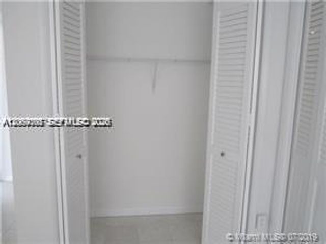 16701 NE 14th Ave 203, Miami, FL 33162