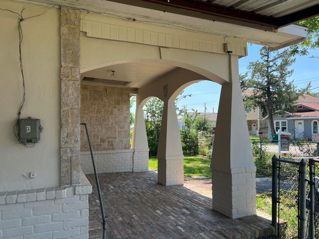 2605 Delafield Street, Houston, TX 77023