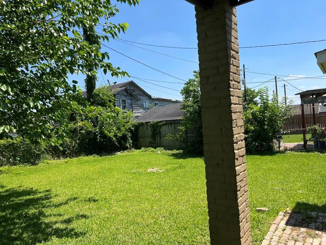 2605 Delafield Street, Houston, TX 77023