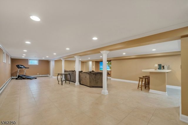 7 Charles Dr, Fairfield Twp., NJ 07004