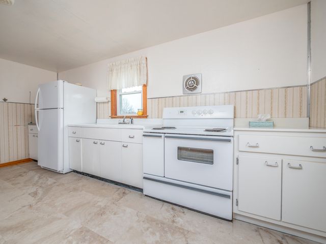 48 Burks Court, West Liberty, KY 41472