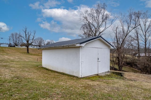 48 Burks Court, West Liberty, KY 41472