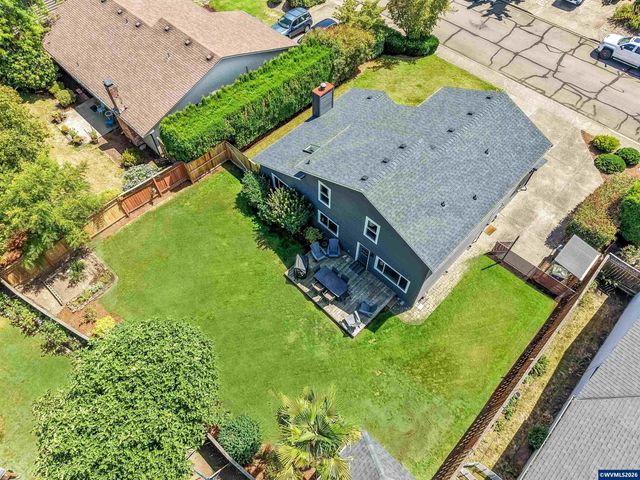 1040 SW Tall Oaks Dr, Mcminnville, OR 97128
