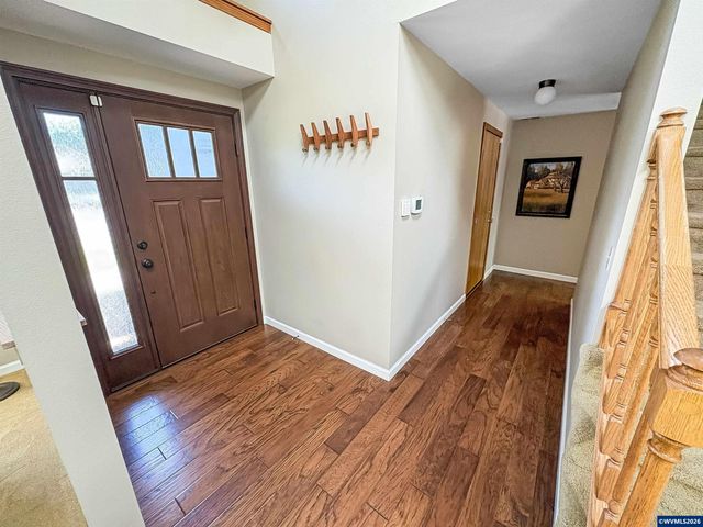 1040 SW Tall Oaks Dr, Mcminnville, OR 97128
