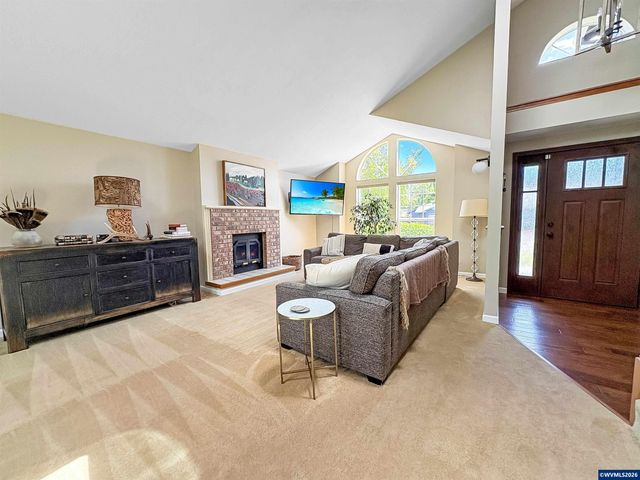 1040 SW Tall Oaks Dr, Mcminnville, OR 97128