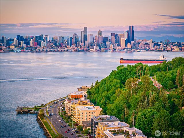 1019 California Lane SW, Seattle, WA 98116