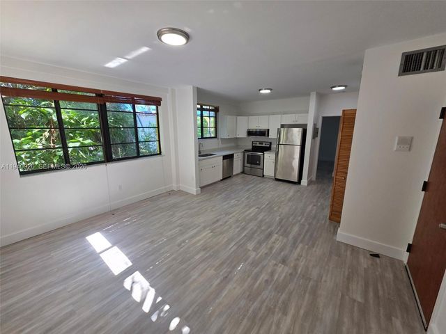 632 15th Street, Miami Beach, FL 33139