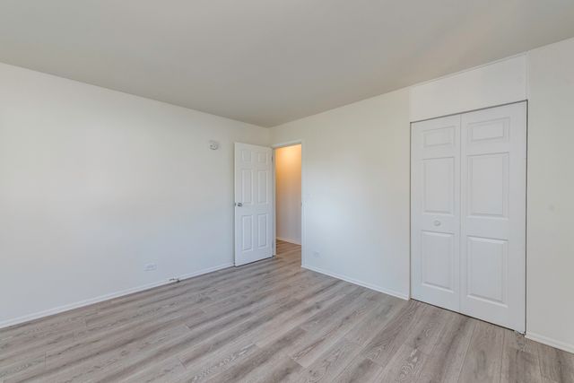 2713 W VERMONT Avenue, Waukegan, IL 60087