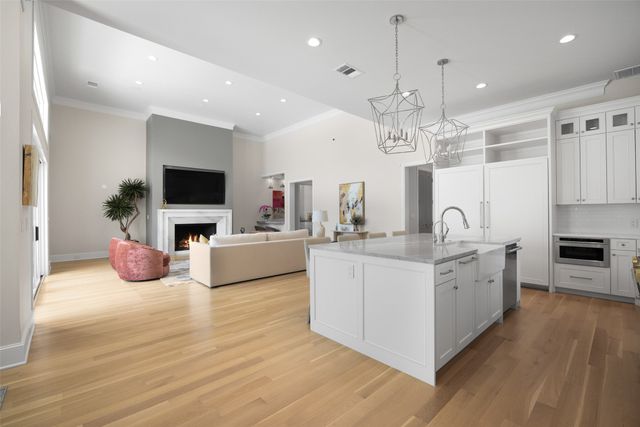 7110 Robin Road, Dallas, TX 75209