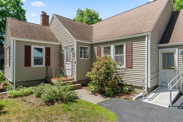 27 Kinnicutt Rd, Worcester, MA 01602