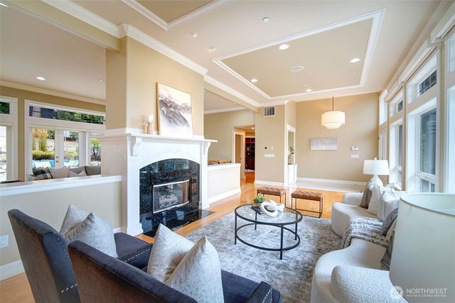 6145 93rd Avenue SE, Mercer Island, WA 98040