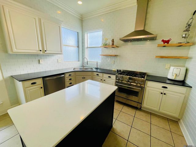 38156 Summerwood Ave, Prairieville, LA 70769