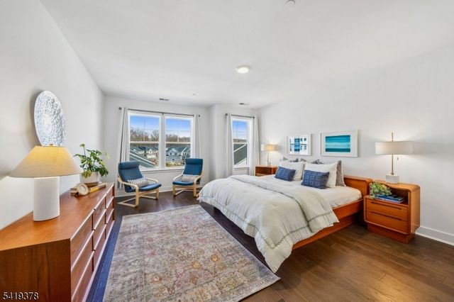 15 Whitney Ave, Morris Plains Boro, NJ 07950