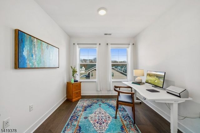 15 Whitney Ave, Morris Plains Boro, NJ 07950