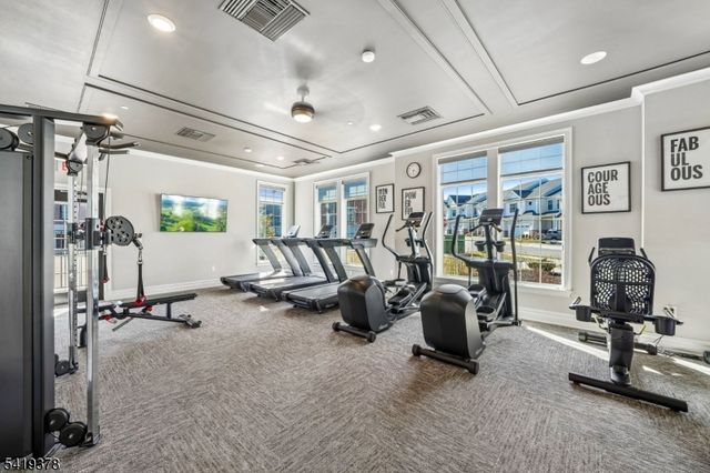 15 Whitney Ave, Morris Plains Boro, NJ 07950