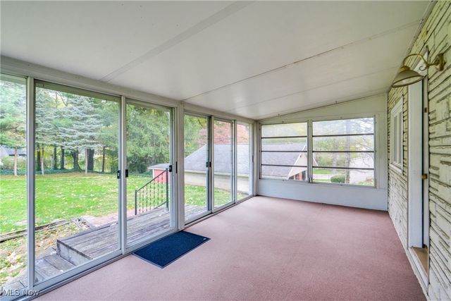 102 Canton Road, Akron, OH 44312