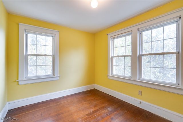 102 Canton Road, Akron, OH 44312