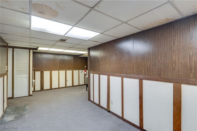 102 Canton Road, Akron, OH 44312