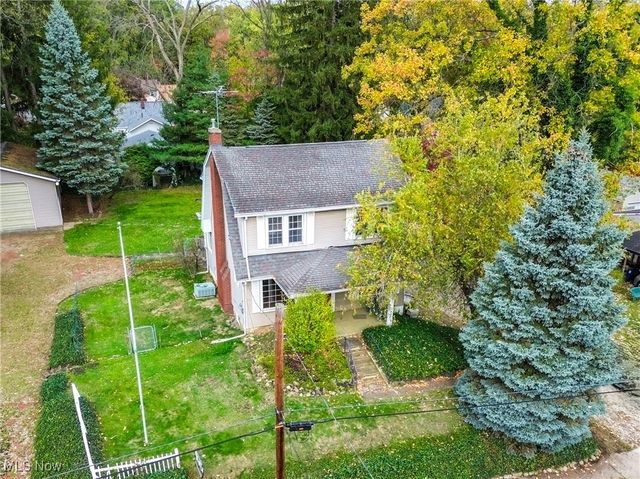 102 Canton Road, Akron, OH 44312