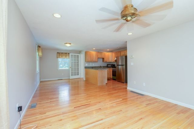 21 Partridge Road, Dracut, MA 01826