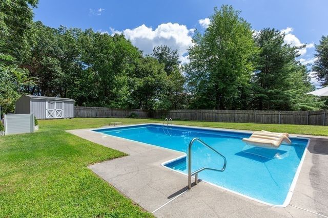 21 Partridge Road, Dracut, MA 01826