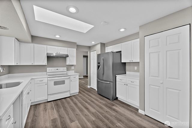 3157 SE Villa Carmel Drive, Port Orchard, WA 98366