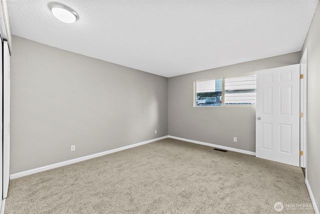 3157 SE Villa Carmel Drive, Port Orchard, WA 98366