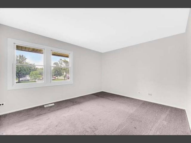 1765 Short Avenue, Streamwood, IL 60107