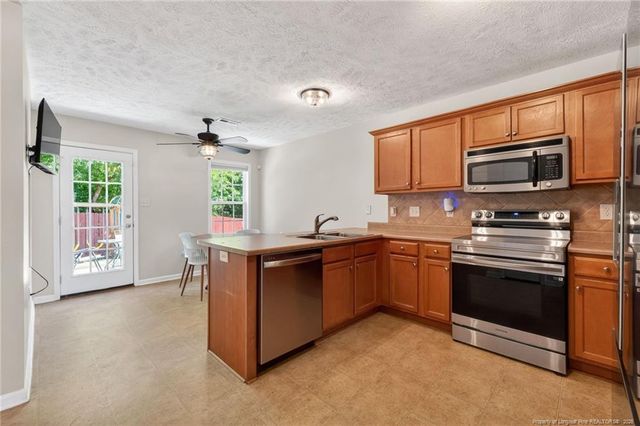 1213 Screech Owl Drive, Hope Mills, NC 28348
