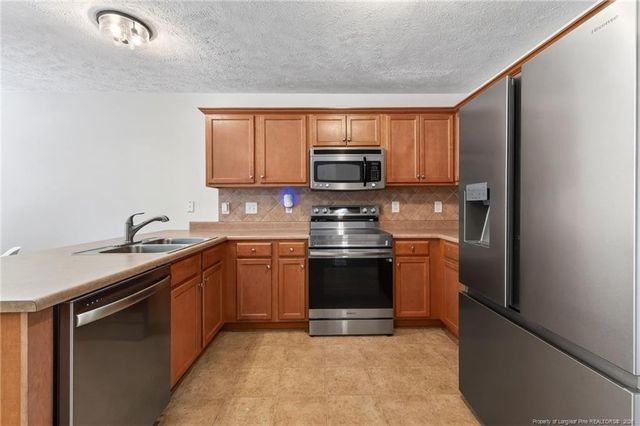 1213 Screech Owl Drive, Hope Mills, NC 28348