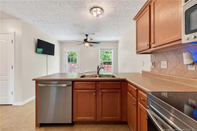1213 Screech Owl Drive, Hope Mills, NC 28348