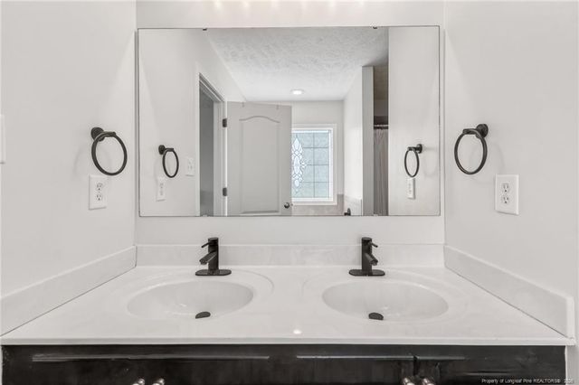 1213 Screech Owl Drive, Hope Mills, NC 28348
